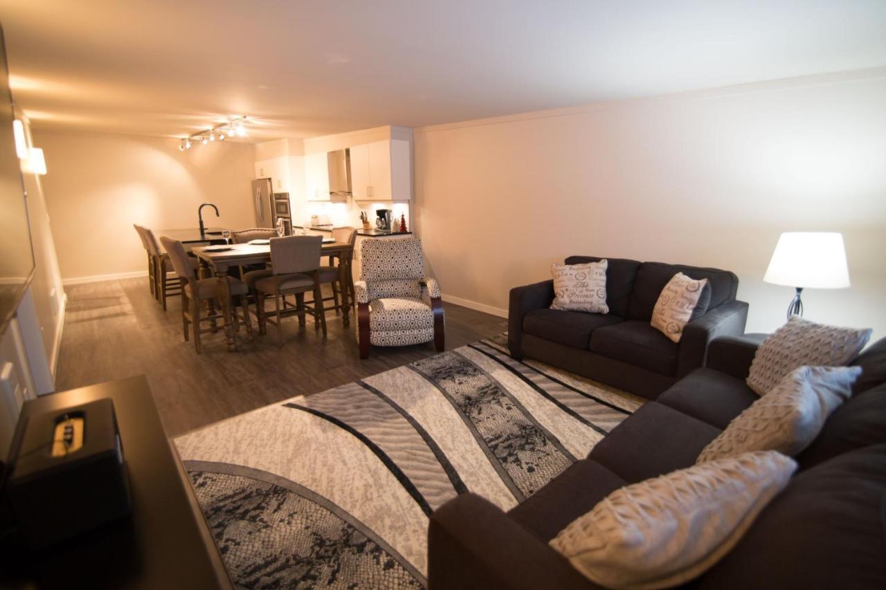 Clipperton Suite By Revelstoke Vacations Bagian luar foto